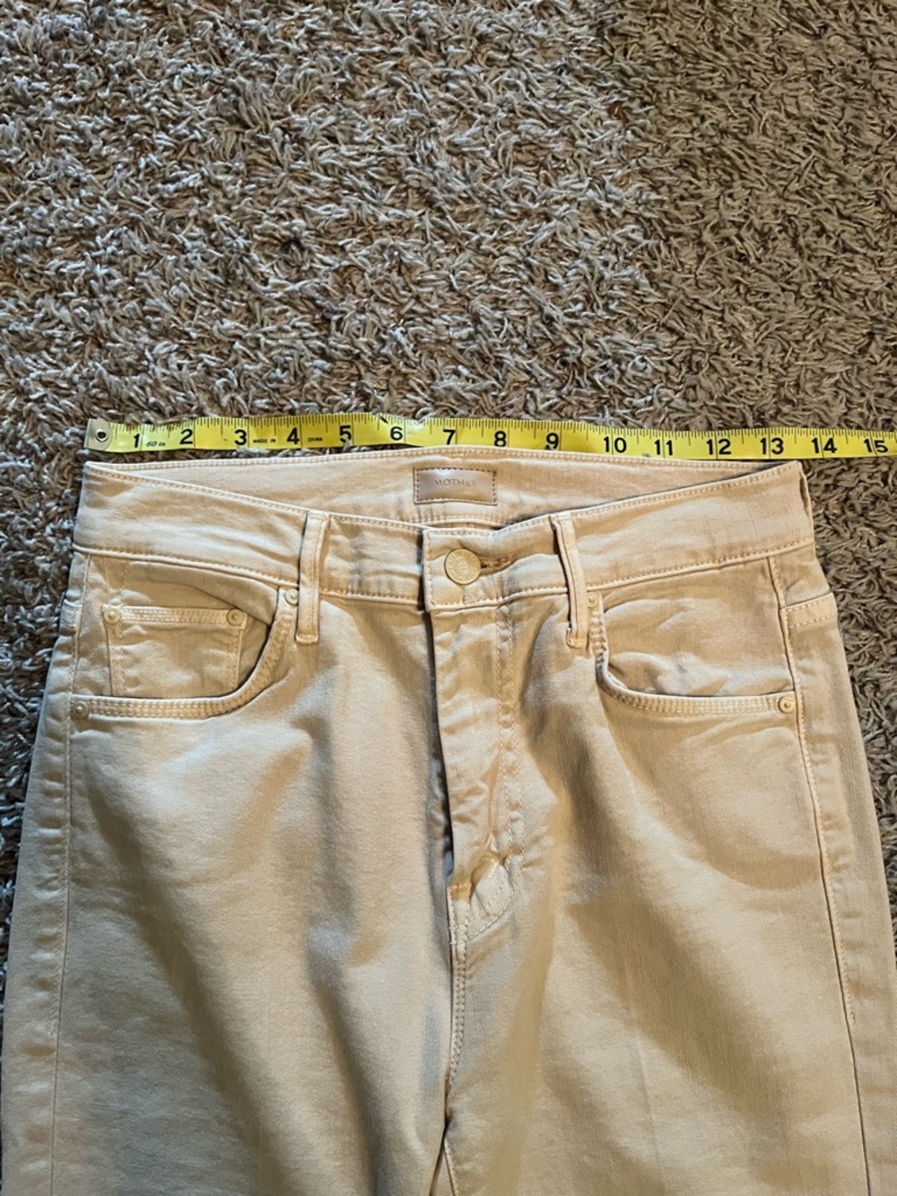MOTHER The Weekender Flare Jeans in Chalk It Up Marzipan Sz 27 Closet Staple - Picture 12 of 16